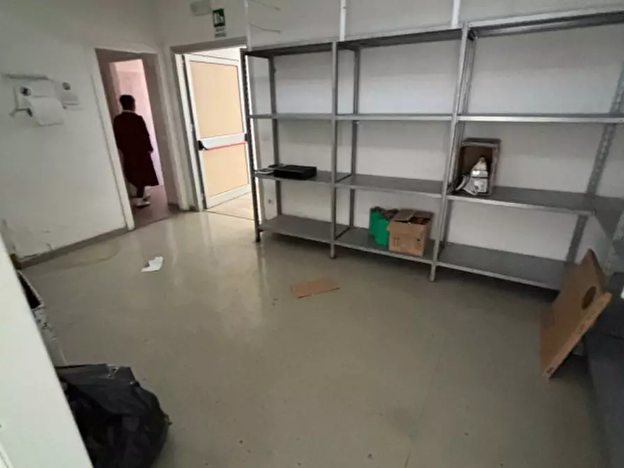 Immagine 9 di Capannone industriale in affitto  in VIA PIETRO NENNI a Sesto Fiorentino