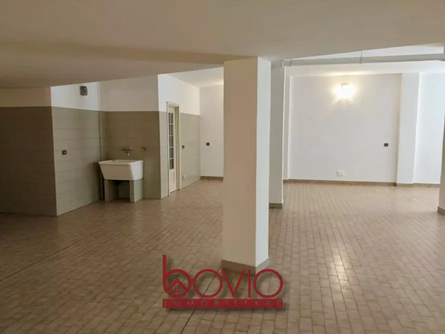Immagine 3 di Magazzino in vendita  in Corso Brianza 8A a Torino