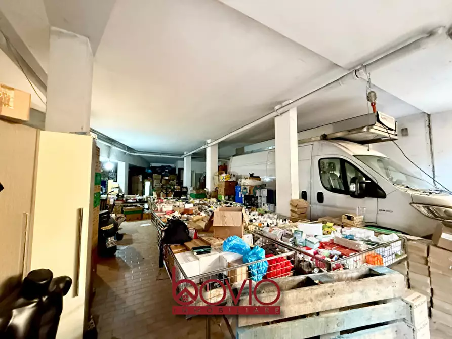 Immagine 4 di Magazzino in vendita  in Corso Brianza 8A a Torino