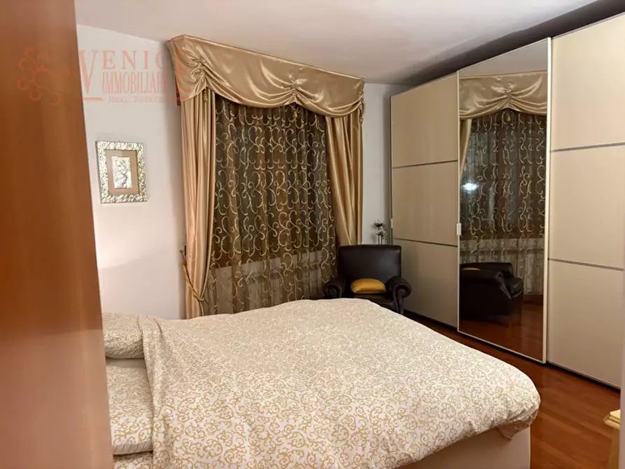 Immagine 5 di Appartamento in vendita  a Venezia