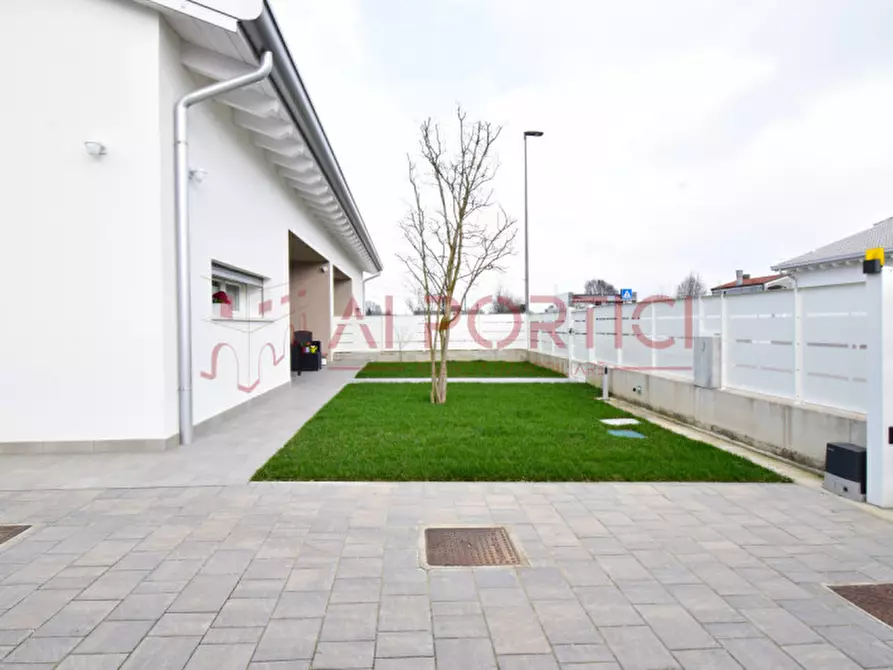 Immagine 5 di Casa bifamiliare in vendita  in VIA PERERI a Fosso'