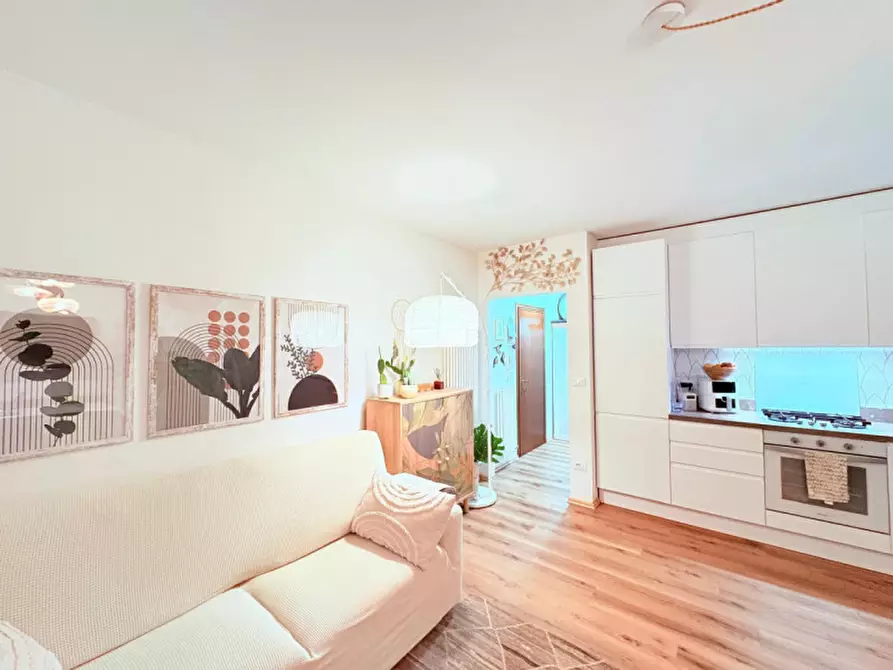 Immagine 2 di Appartamento in vendita  in Via dell'Asilo a Trento