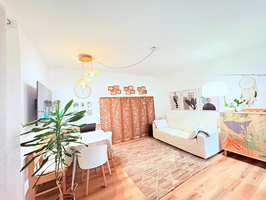 Immagine 5 di Appartamento in vendita  in Via dell'Asilo a Trento