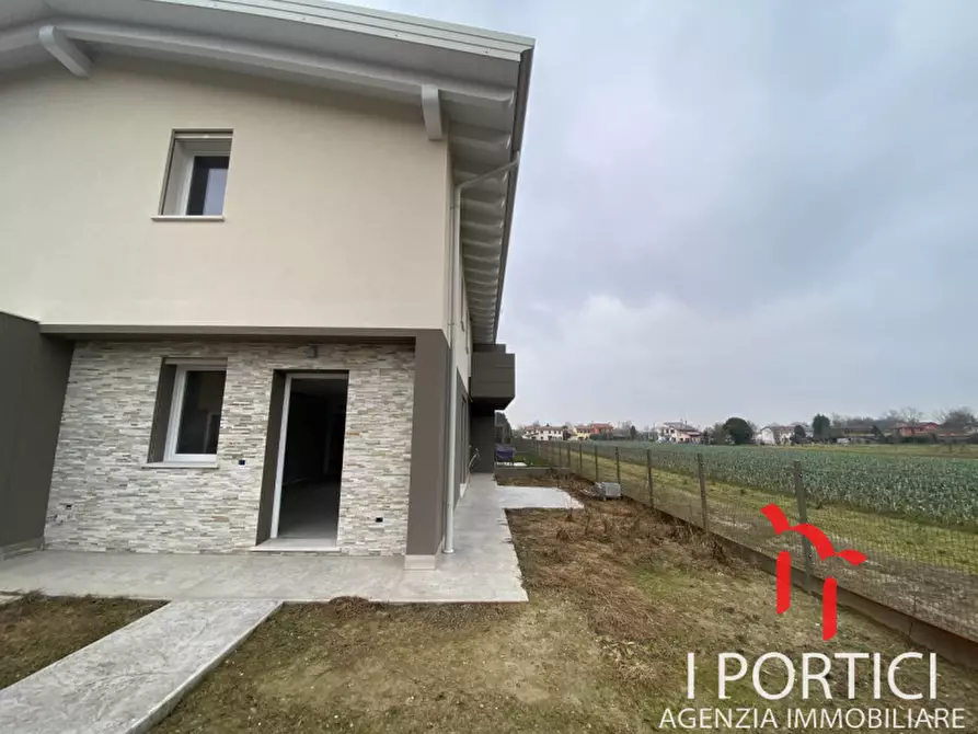 Immagine 2 di Villetta a schiera in vendita  in Via Bazzera a Martellago