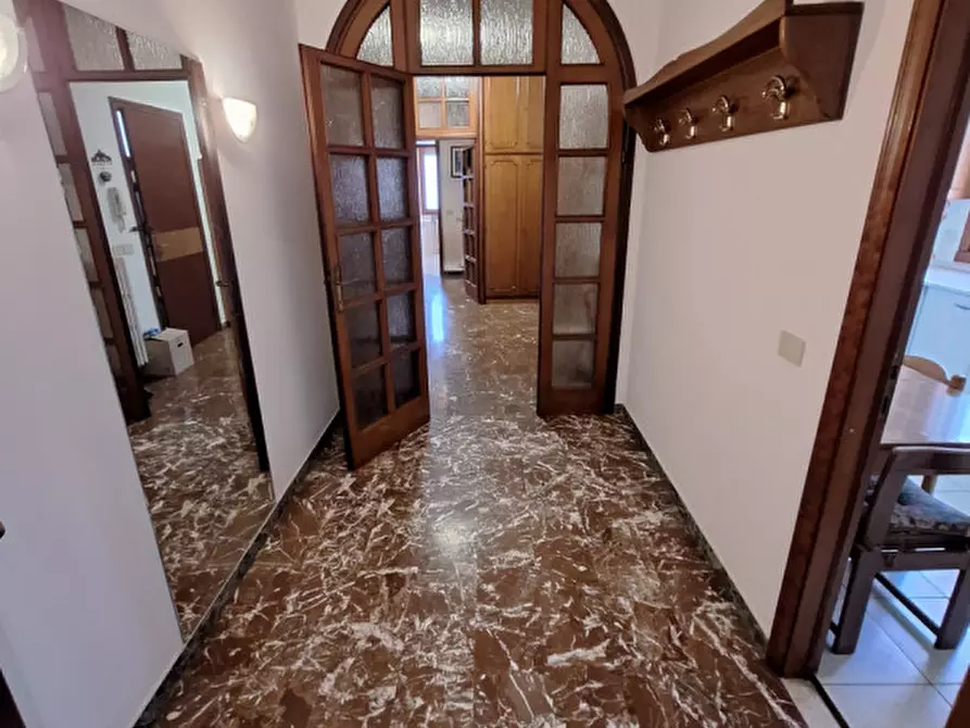 Immagine 5 di Appartamento in affitto  a Modena