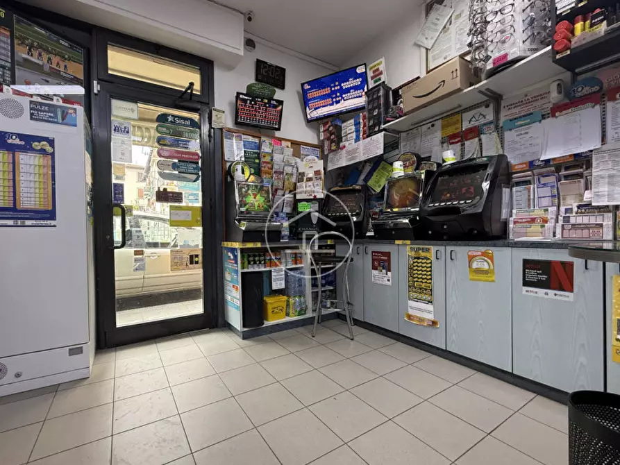 Immagine 6 di Attività commerciale in vendita  in Via Giovanni Pascoli 7 a Sesto Fiorentino