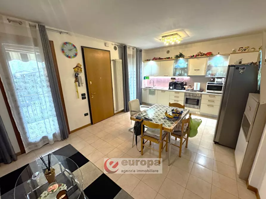 Immagine 4 di Appartamento in vendita  in Via Tagliamento 42 a Quinto Vicentino