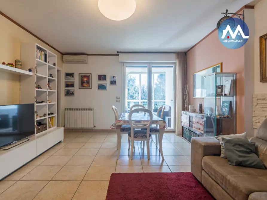 Immagine 2 di Appartamento in vendita  in via toscanini a Pesaro