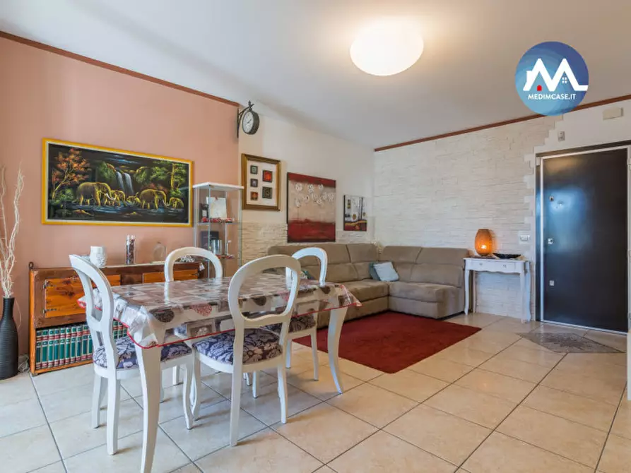 Immagine 3 di Appartamento in vendita  in via toscanini a Pesaro