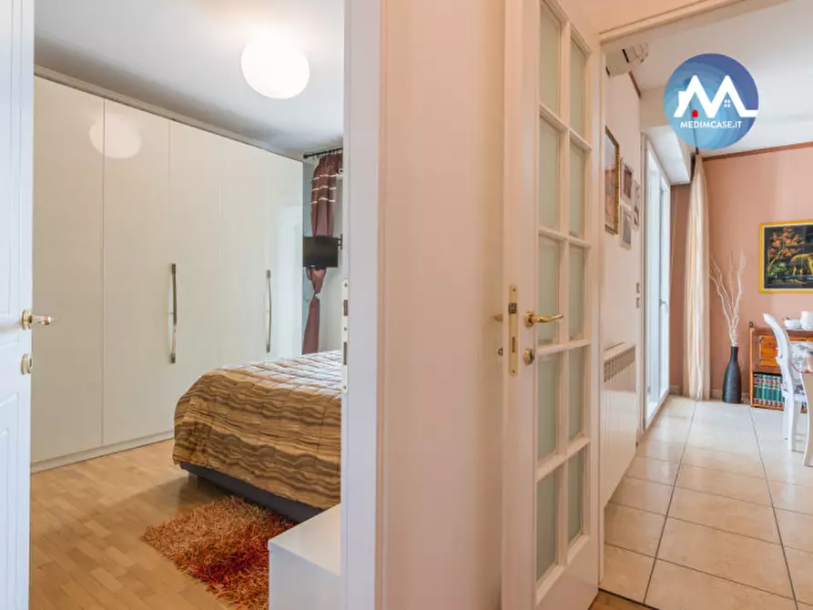 Immagine 17 di Appartamento in vendita  in via toscanini a Pesaro