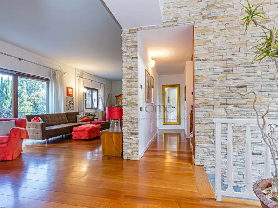 Immagine 2 di Villa in vendita  a Anzano Del Parco