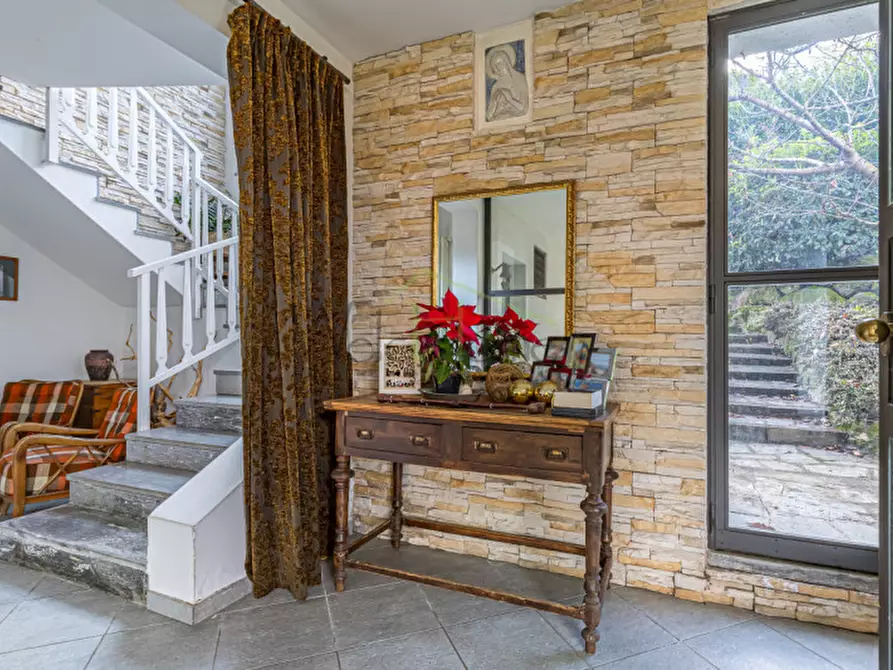 Immagine 9 di Villa in vendita  a Anzano Del Parco