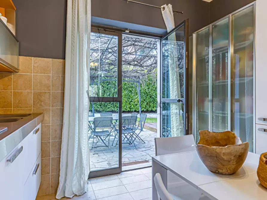 Immagine 19 di Villa in vendita  a Anzano Del Parco