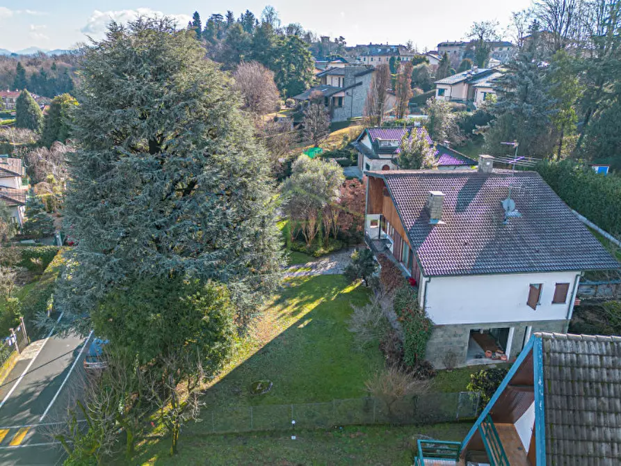 Immagine 36 di Villa in vendita  a Anzano Del Parco