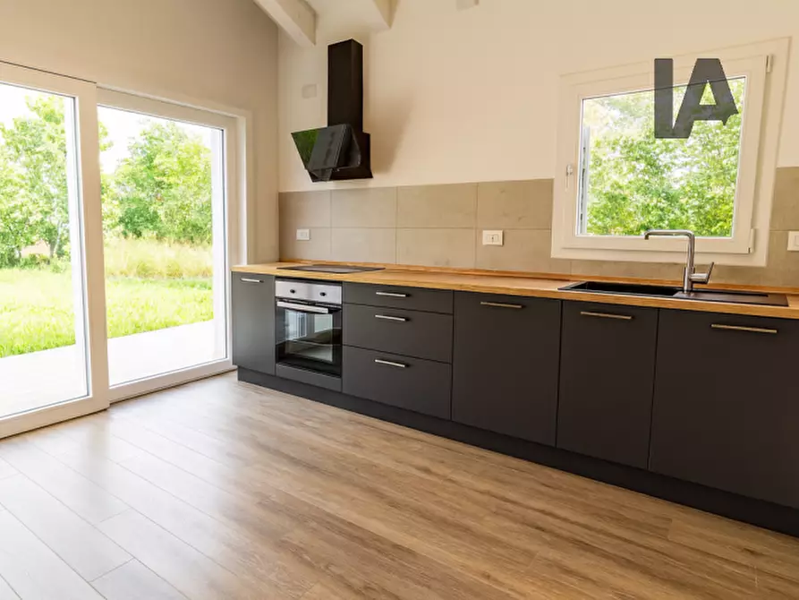 Immagine 3 di Casa bifamiliare in vendita  a Padova