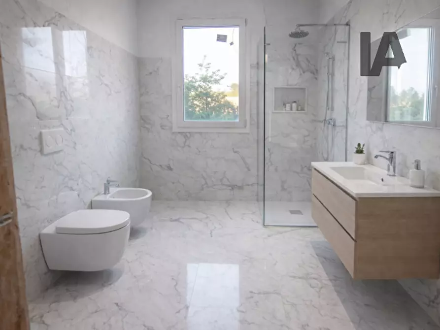 Immagine 7 di Casa bifamiliare in vendita  a Padova