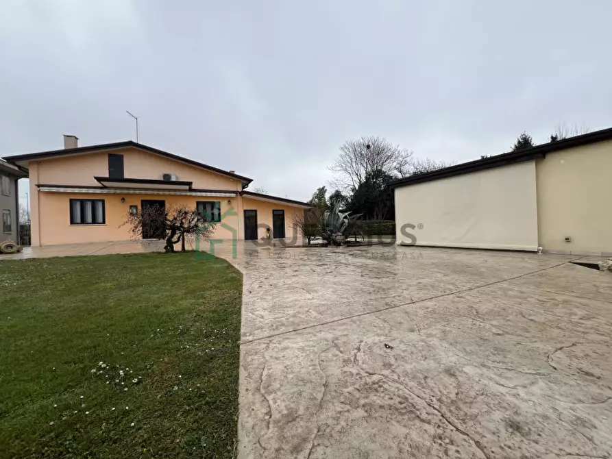 Immagine 28 di Casa indipendente in vendita  in Via Passarella a San Donà Di Piave