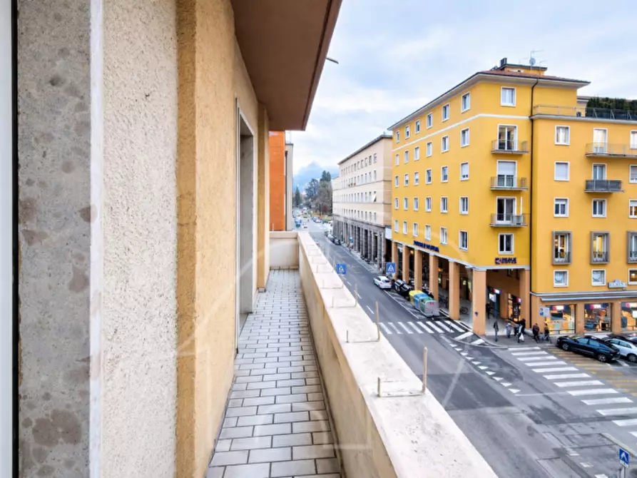 Immagine 2 di Ufficio in affitto  in Corso della Libertà - Freiheitsstraße a Bolzano