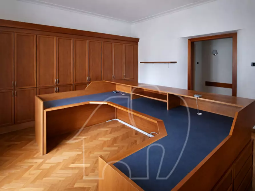 Immagine 5 di Ufficio in affitto  in Corso della Libertà - Freiheitsstraße a Bolzano