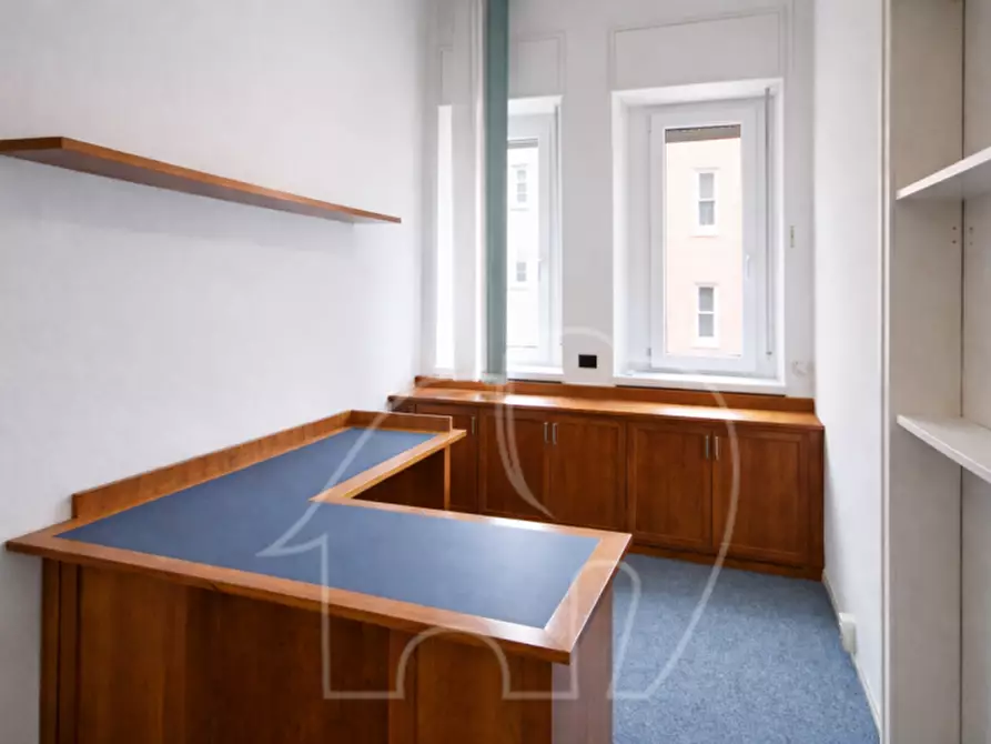 Immagine 6 di Ufficio in affitto  in Corso della Libertà - Freiheitsstraße a Bolzano