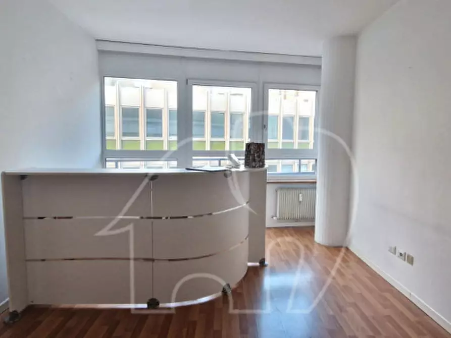 Immagine 5 di Ufficio in affitto  in Via della Mendola - Alte Mendelstraße a Bolzano