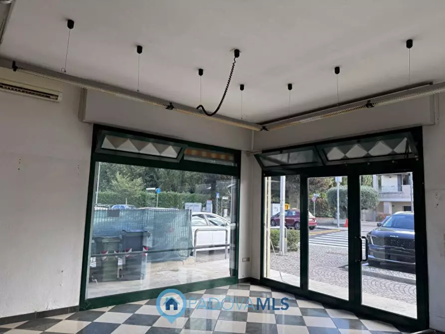 Immagine 7 di Negozio in vendita  in Via Noventana, 105 a Noventa Padovana