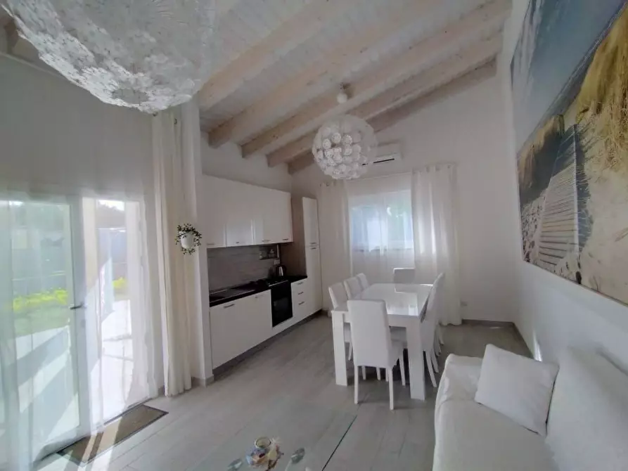 Immagine 2 di Villa in vendita  in Via del Mare, 14 a Sant'anna Arresi