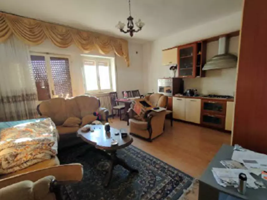 Immagine 2 di Appartamento in vendita  in Via G.D' Annunzio, 57 a Controguerra