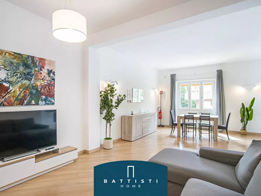 Immagine 3 di Appartamento in vendita  in Via Pietro Cartoni a Roma