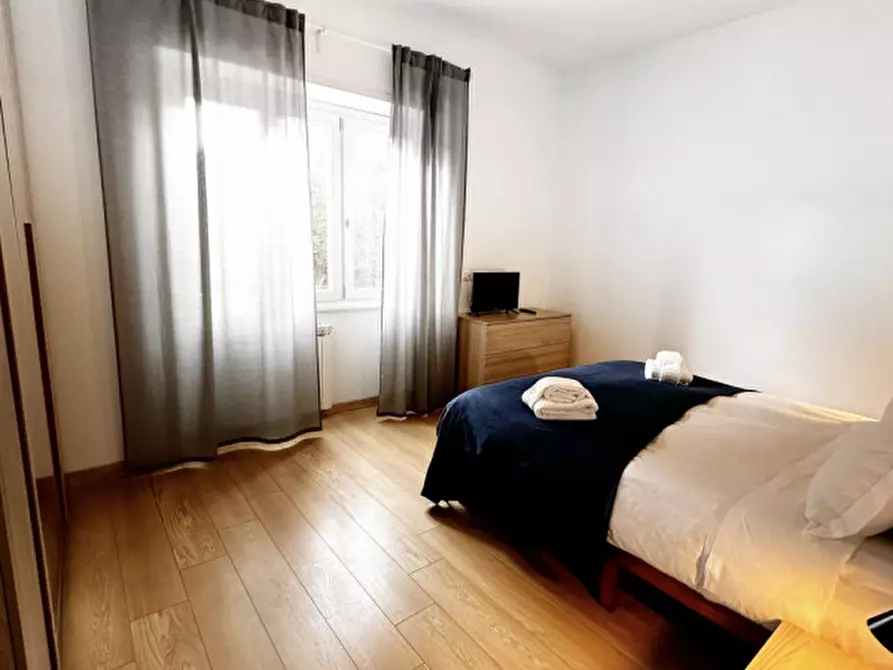 Immagine 8 di Appartamento in vendita  in Via Pietro Cartoni a Roma