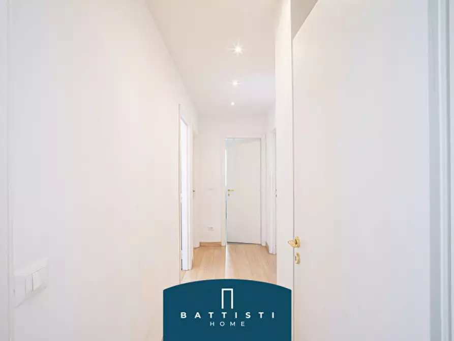 Immagine 27 di Appartamento in vendita  in Via Pietro Cartoni a Roma