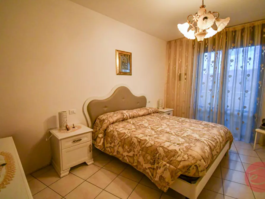 Immagine 1 di Appartamento in vendita  a Cesena
