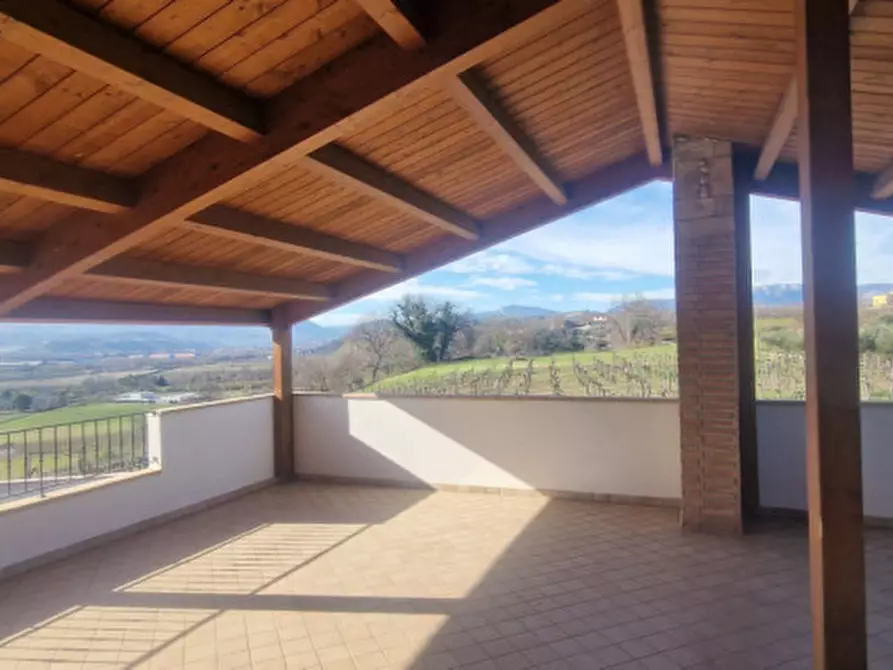 Immagine 2 di Rustico / casale in vendita  in centro a Rosciano