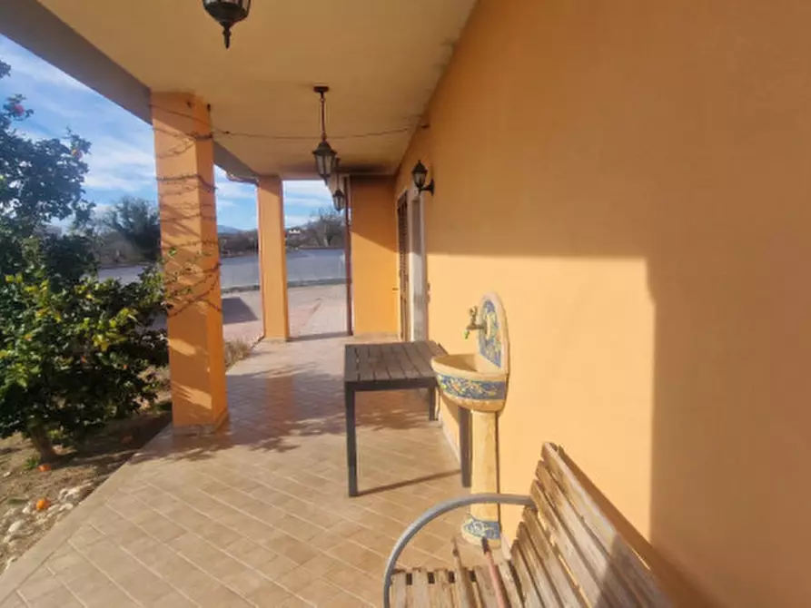 Immagine 5 di Rustico / casale in vendita  in centro a Rosciano