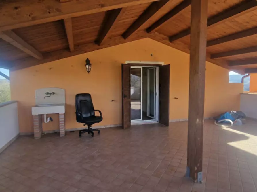 Immagine 11 di Rustico / casale in vendita  in centro a Rosciano