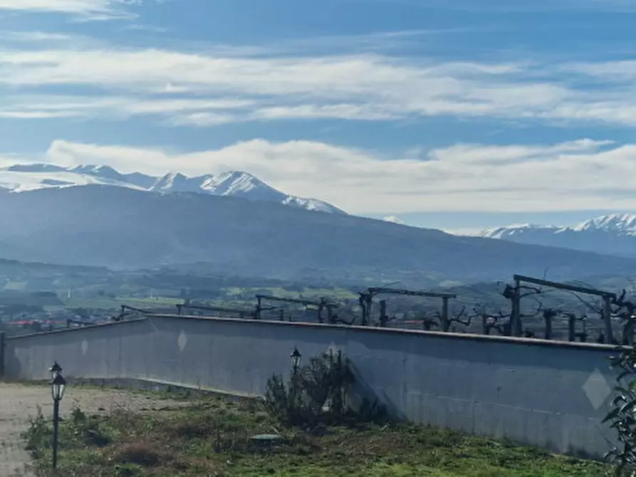 Immagine 29 di Rustico / casale in vendita  in centro a Rosciano