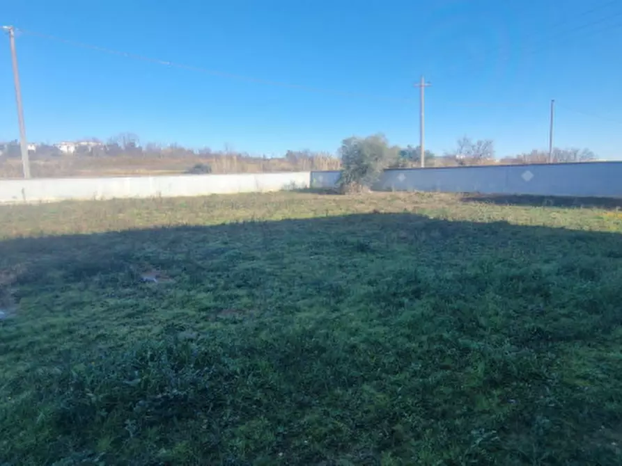 Immagine 40 di Rustico / casale in vendita  in centro a Rosciano