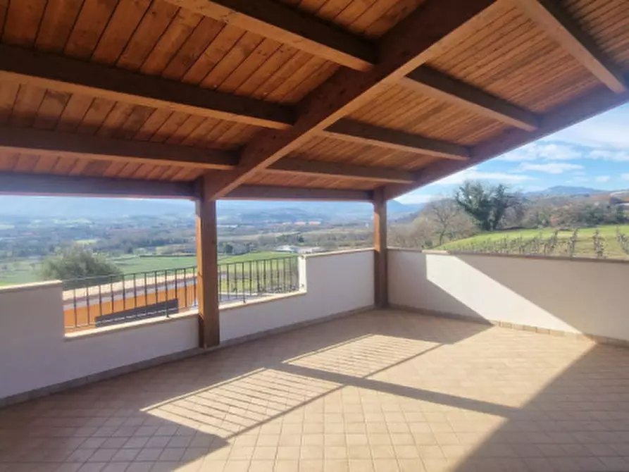 Immagine 45 di Rustico / casale in vendita  in centro a Rosciano