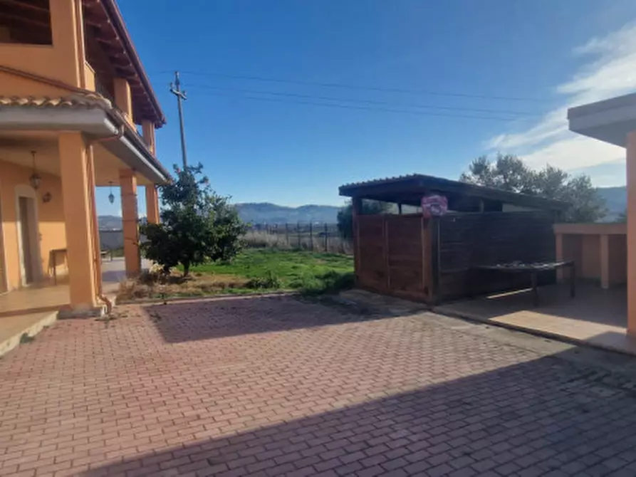 Immagine 46 di Rustico / casale in vendita  in centro a Rosciano