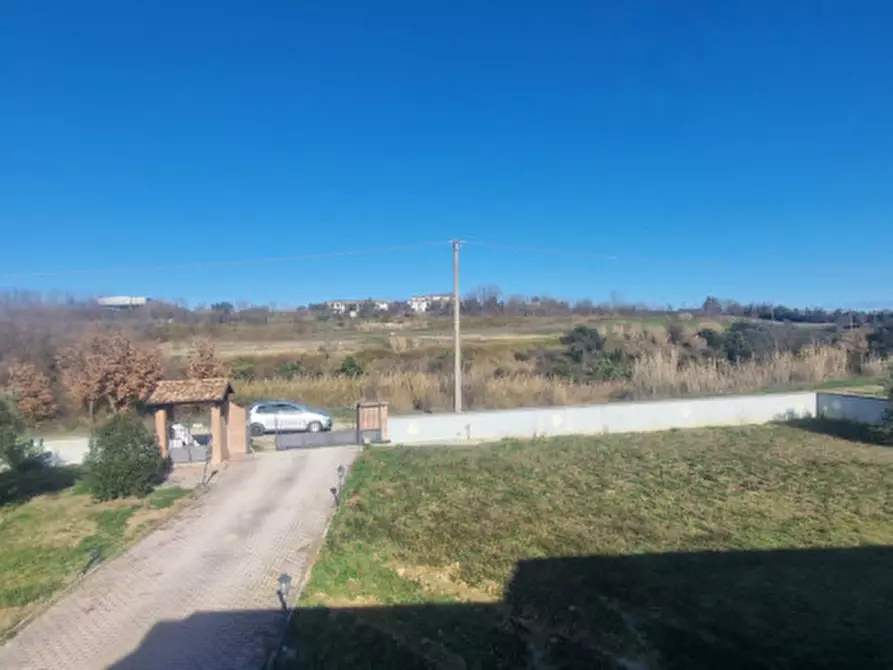 Immagine 47 di Rustico / casale in vendita  in centro a Rosciano