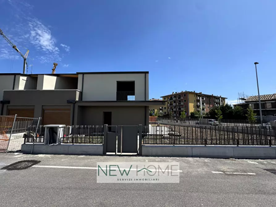 Immagine 2 di Casa bifamiliare in vendita  in via san giovanni luaptoto a Verona