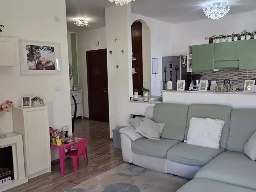 Immagine 2 di Appartamento in vendita  in Via delle Docce 42 a Trieste