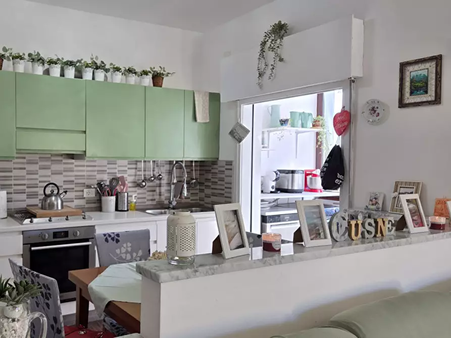 Immagine 3 di Appartamento in vendita  in Via delle Docce 42 a Trieste