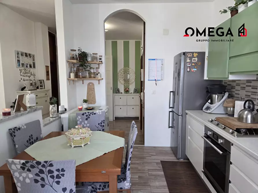 Immagine 4 di Appartamento in vendita  in Via delle Docce 42 a Trieste