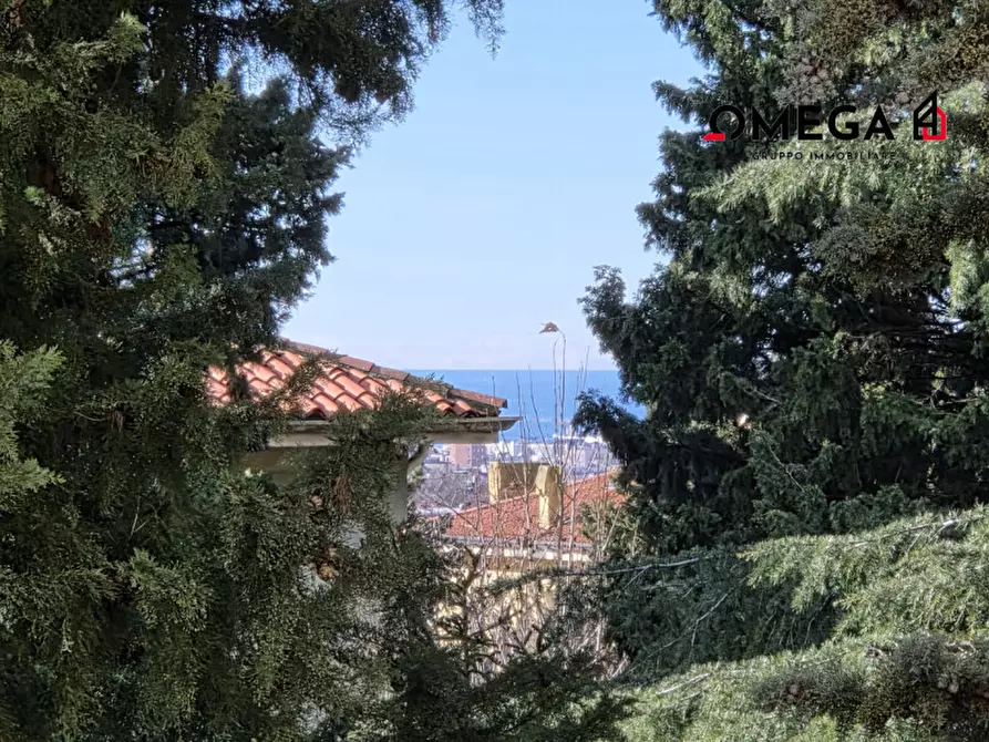 Immagine 13 di Appartamento in vendita  in Via delle Docce 42 a Trieste