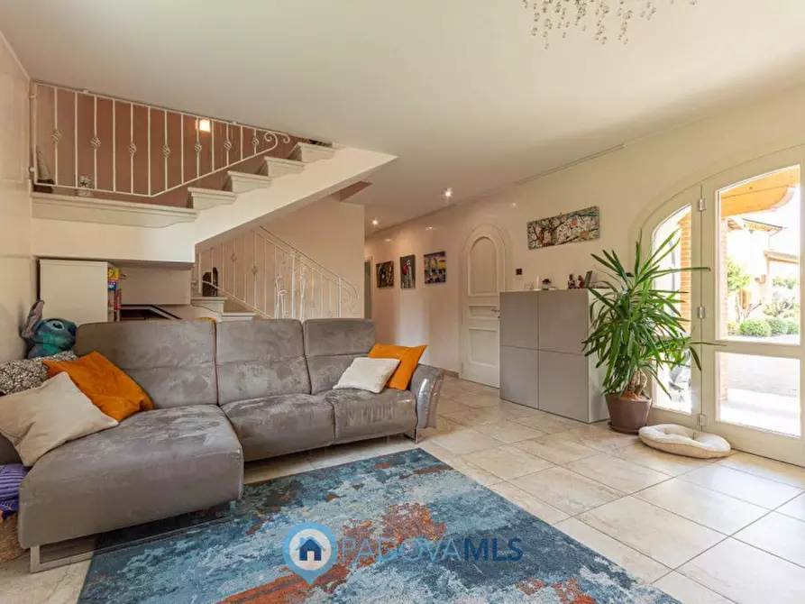 Immagine 6 di Villa in vendita  in Via Nespolaro a Rubano