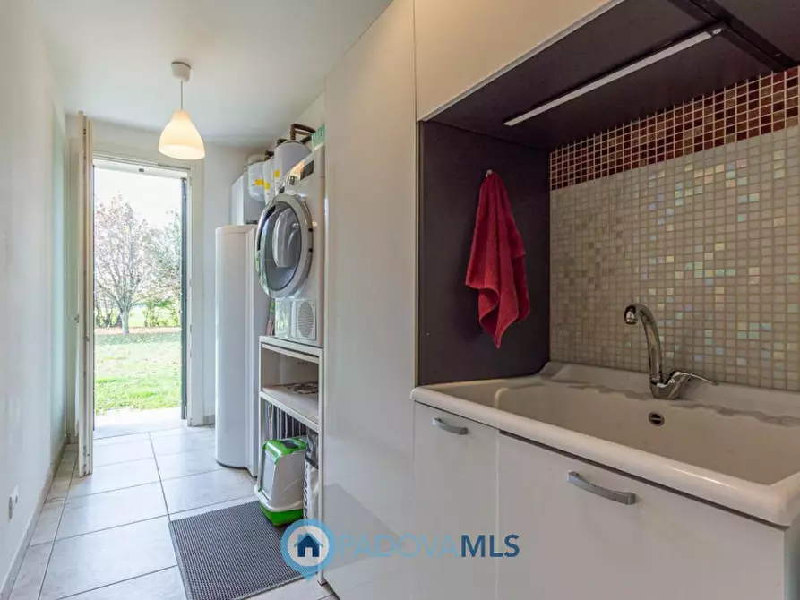 Immagine 9 di Villa in vendita  in Via Nespolaro a Rubano