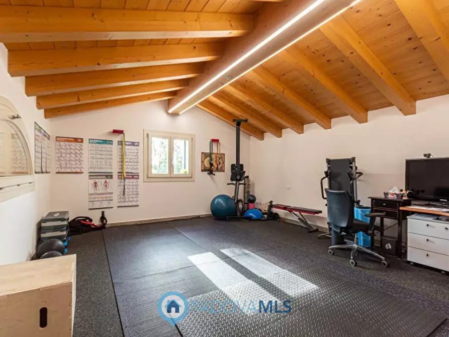 Immagine 15 di Villa in vendita  in Via Nespolaro a Rubano