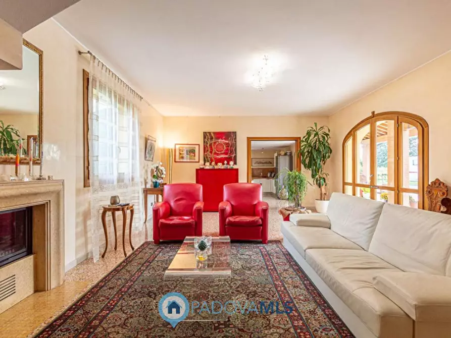 Immagine 36 di Villa in vendita  in Via Nespolaro a Rubano