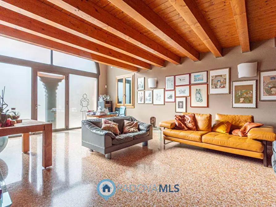 Immagine 47 di Villa in vendita  in Via Nespolaro a Rubano